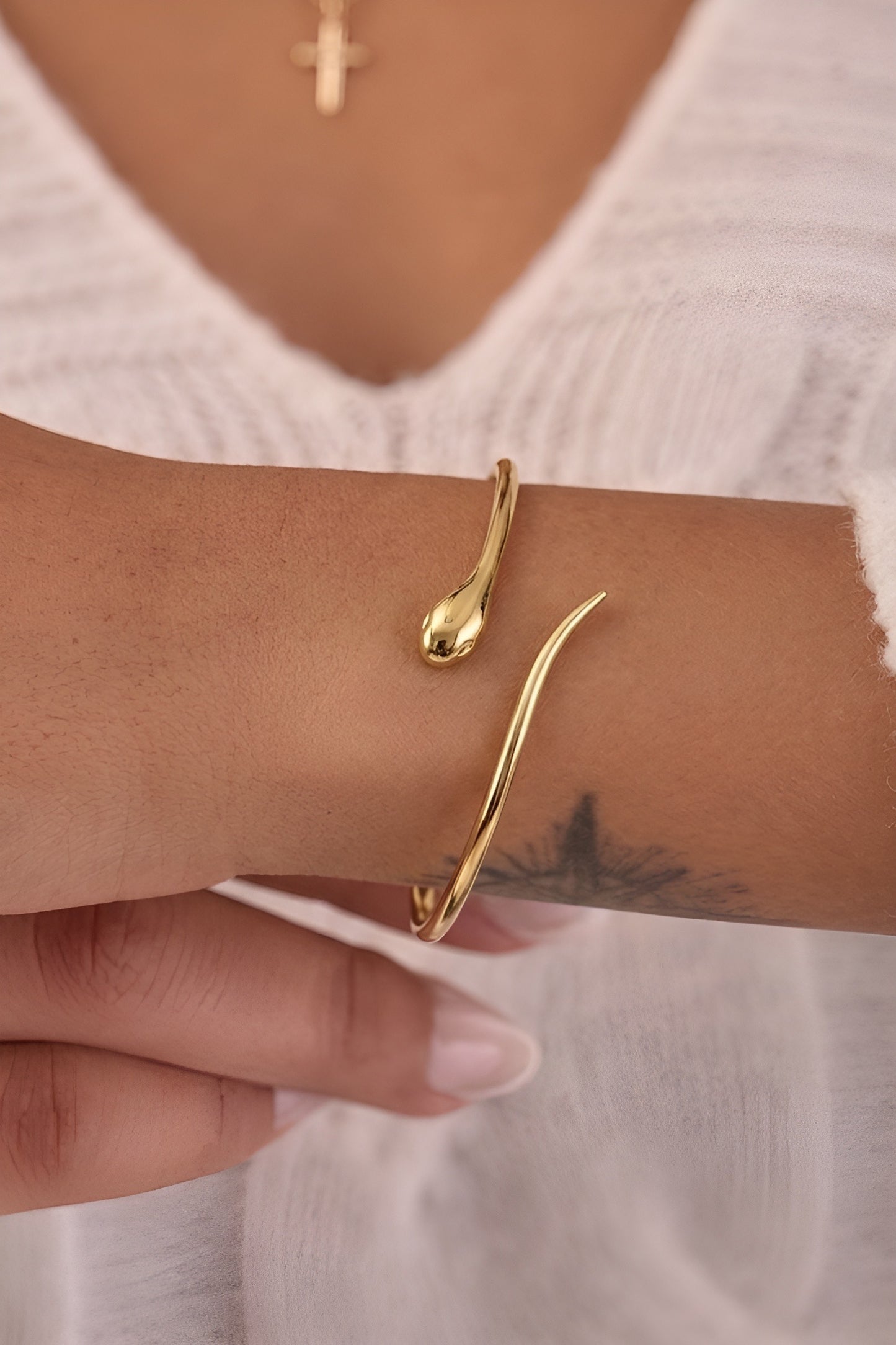 Snake bangle