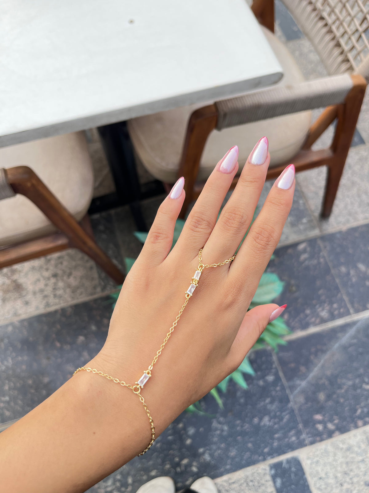 Hand chain 0009