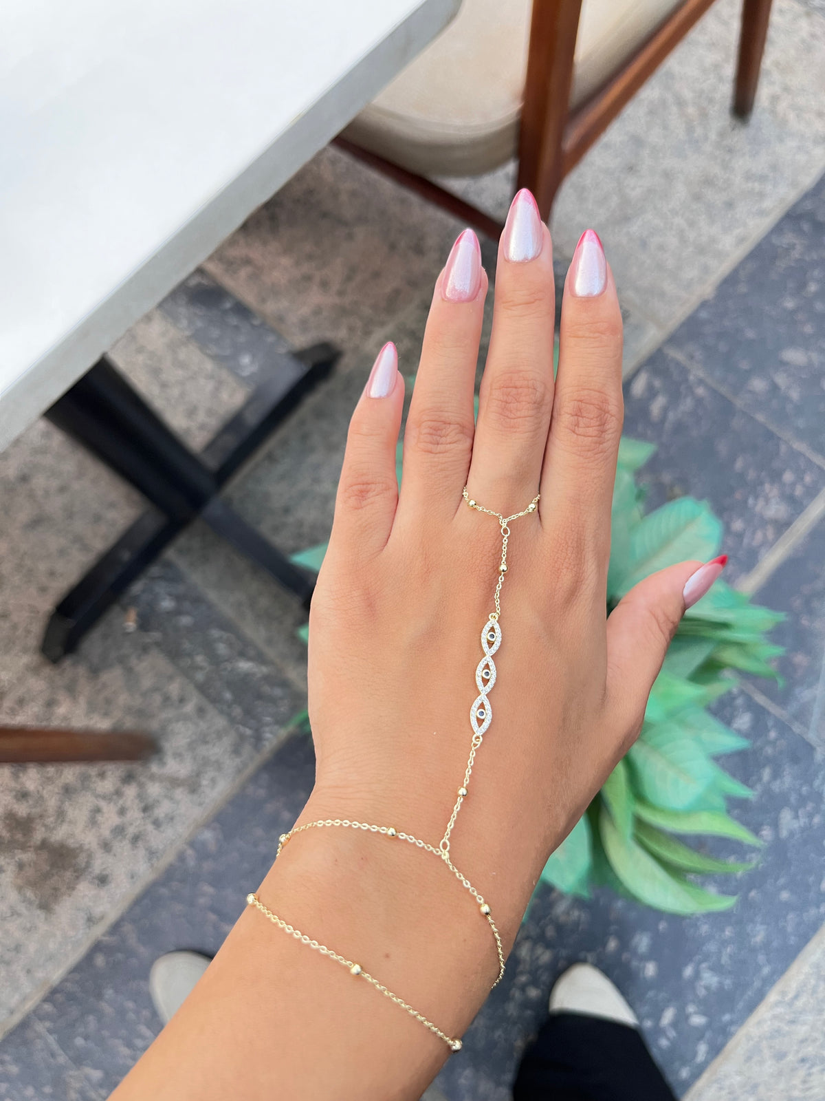 Hand chain 0022