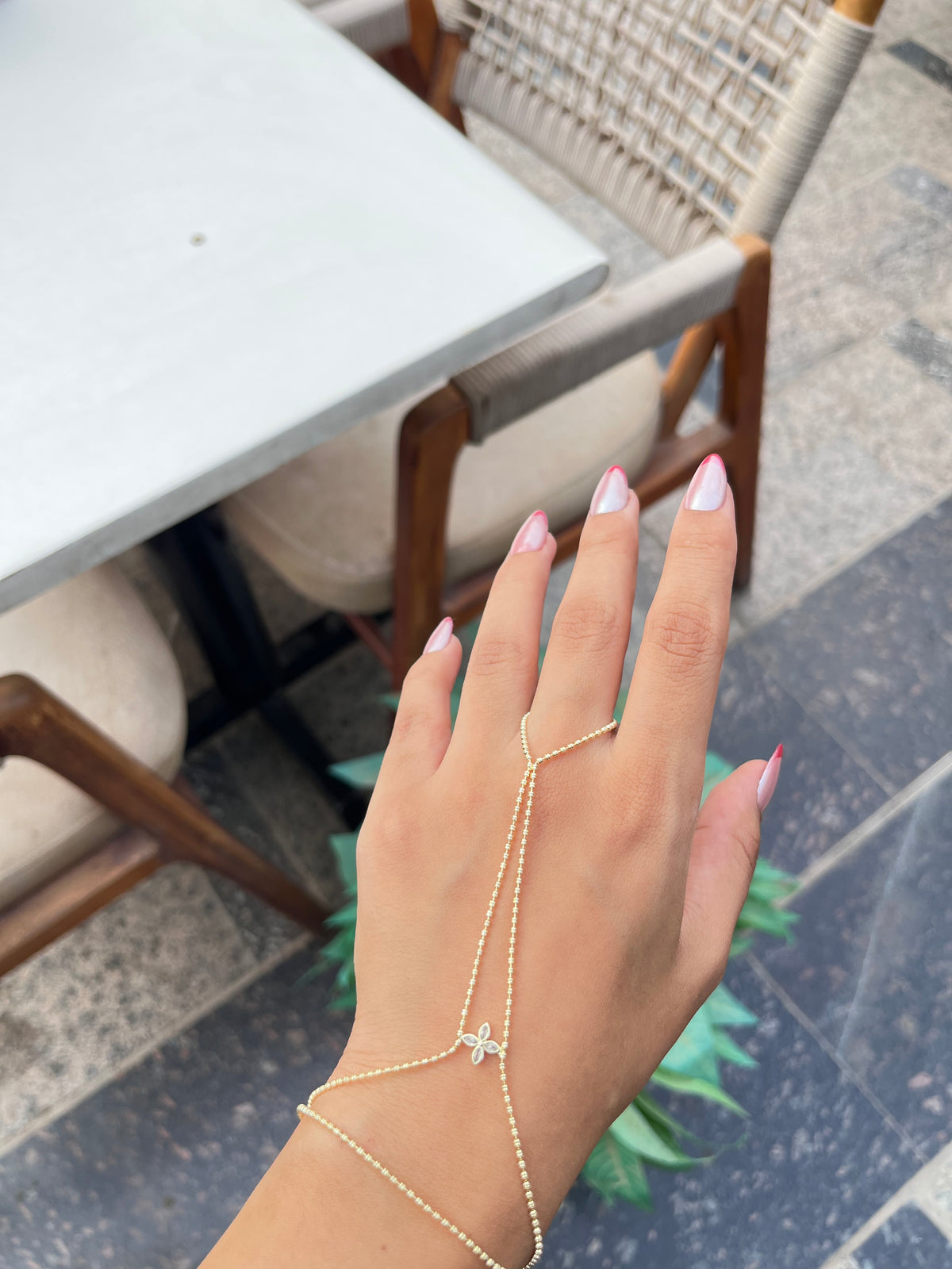 Hand chain 0010