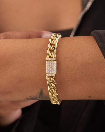 Necklace & bracelet