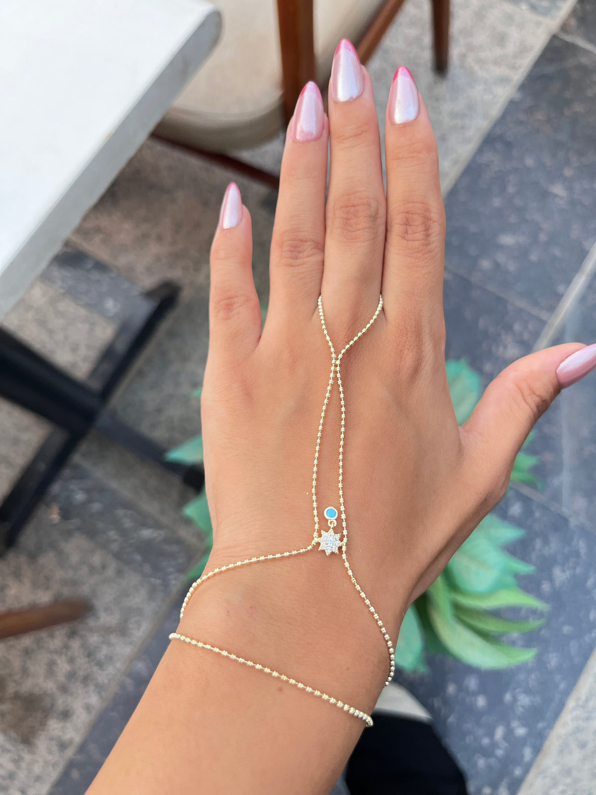 Hand chain 0021
