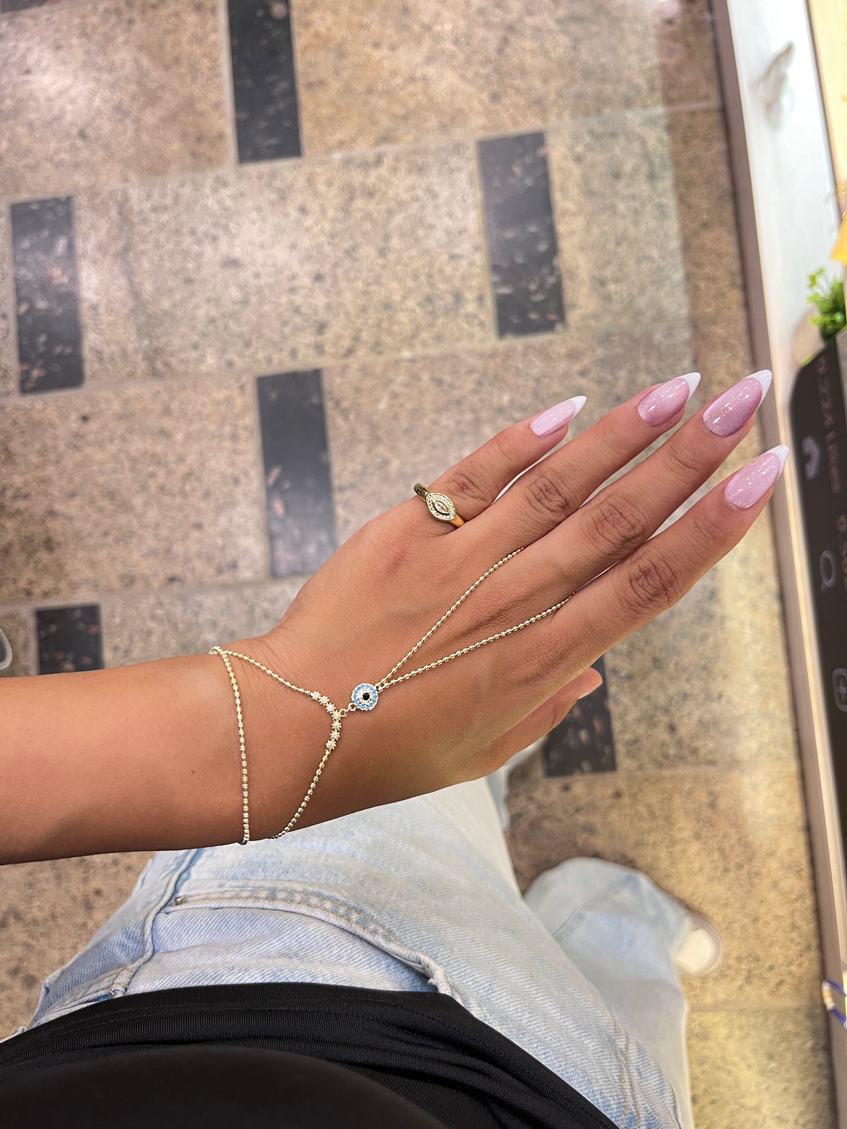 Pinky & hand
